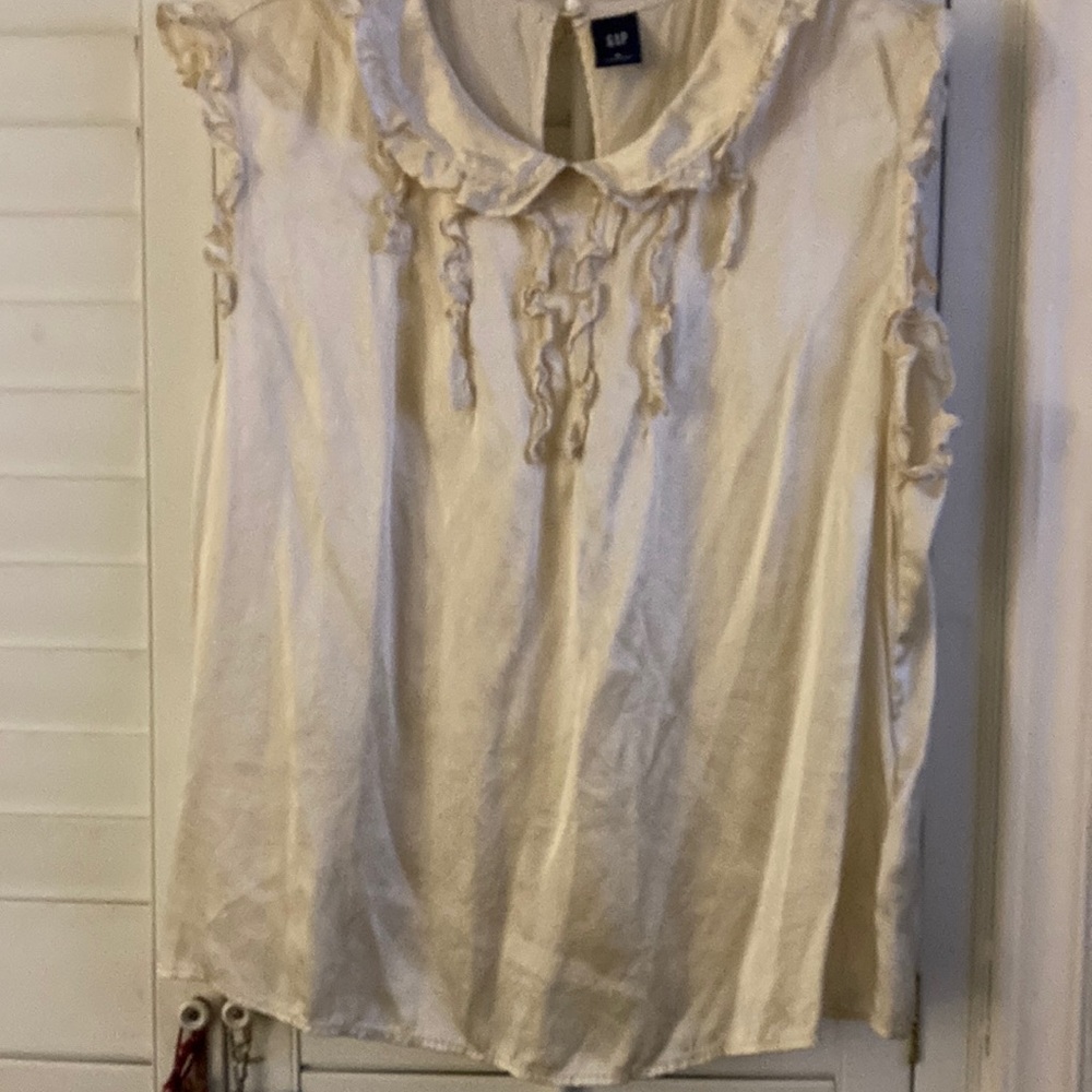 vintage Gap silky egg shell blouse.